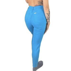 Vintage 80’s bright blue Hivina high waist Mom jeans size 25